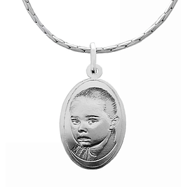 Silver photo necklace